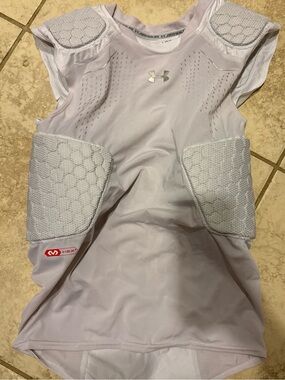 Under Armour Padded Sleeveless Compression Top - Light Gray